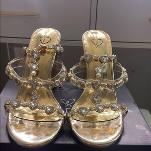 Windsor Gold Heels Strappy Glamorous Design